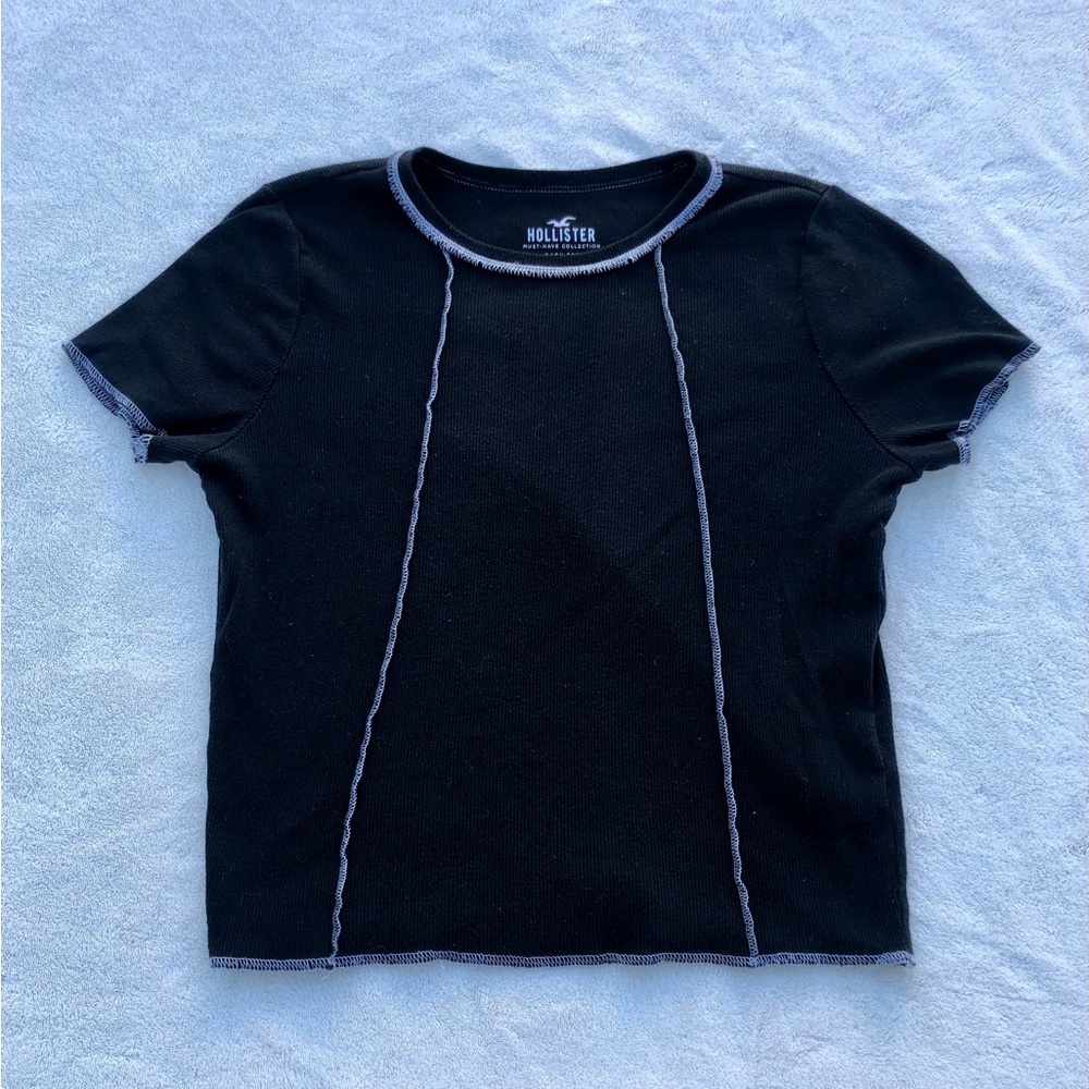Hollister Shirt Must Have Collection 90’s Baby Tee Sz. Juniors Large